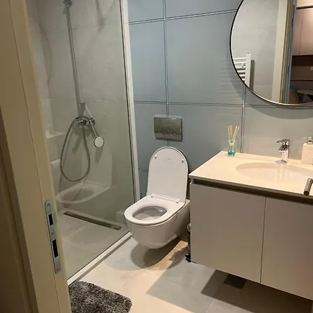 Apartment Leonora Waterfront *